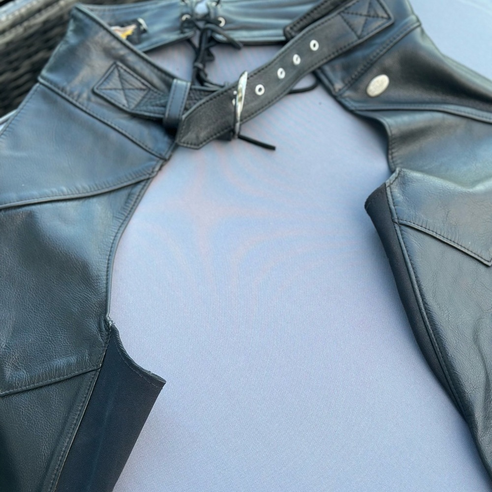Pair Of Harley Davidson Leather Chaps Size WS